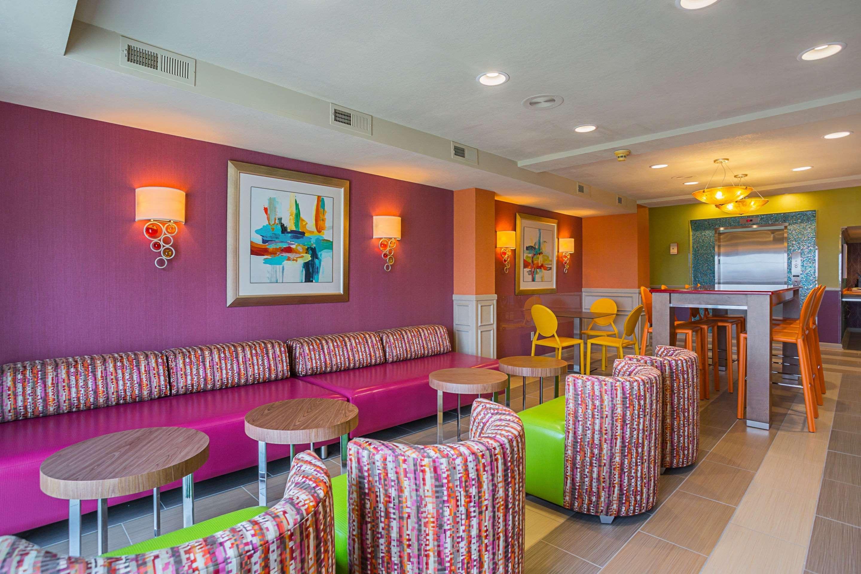Clarion Inn & Suites Evansville Eksteriør bilde