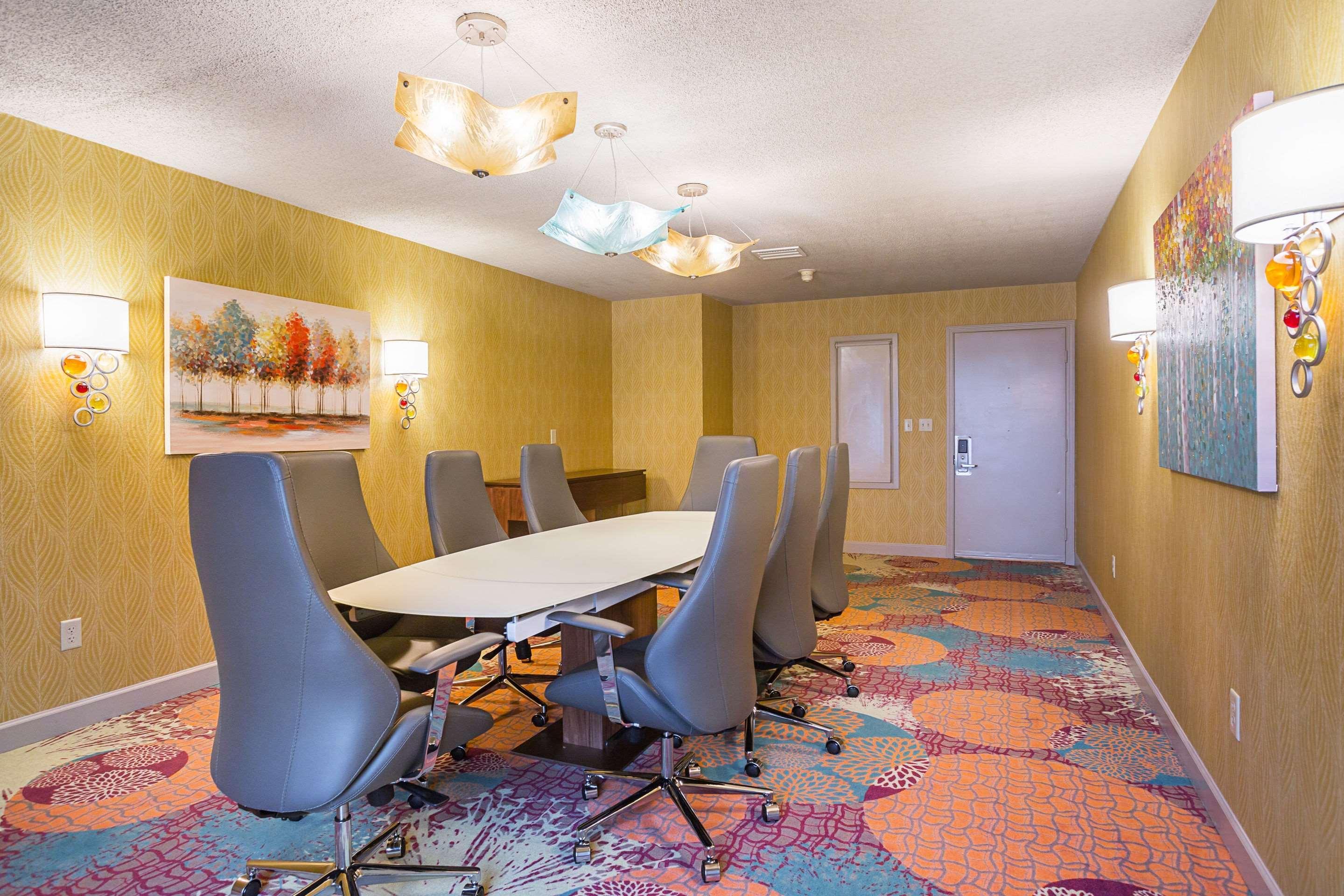 Clarion Inn & Suites Evansville Eksteriør bilde